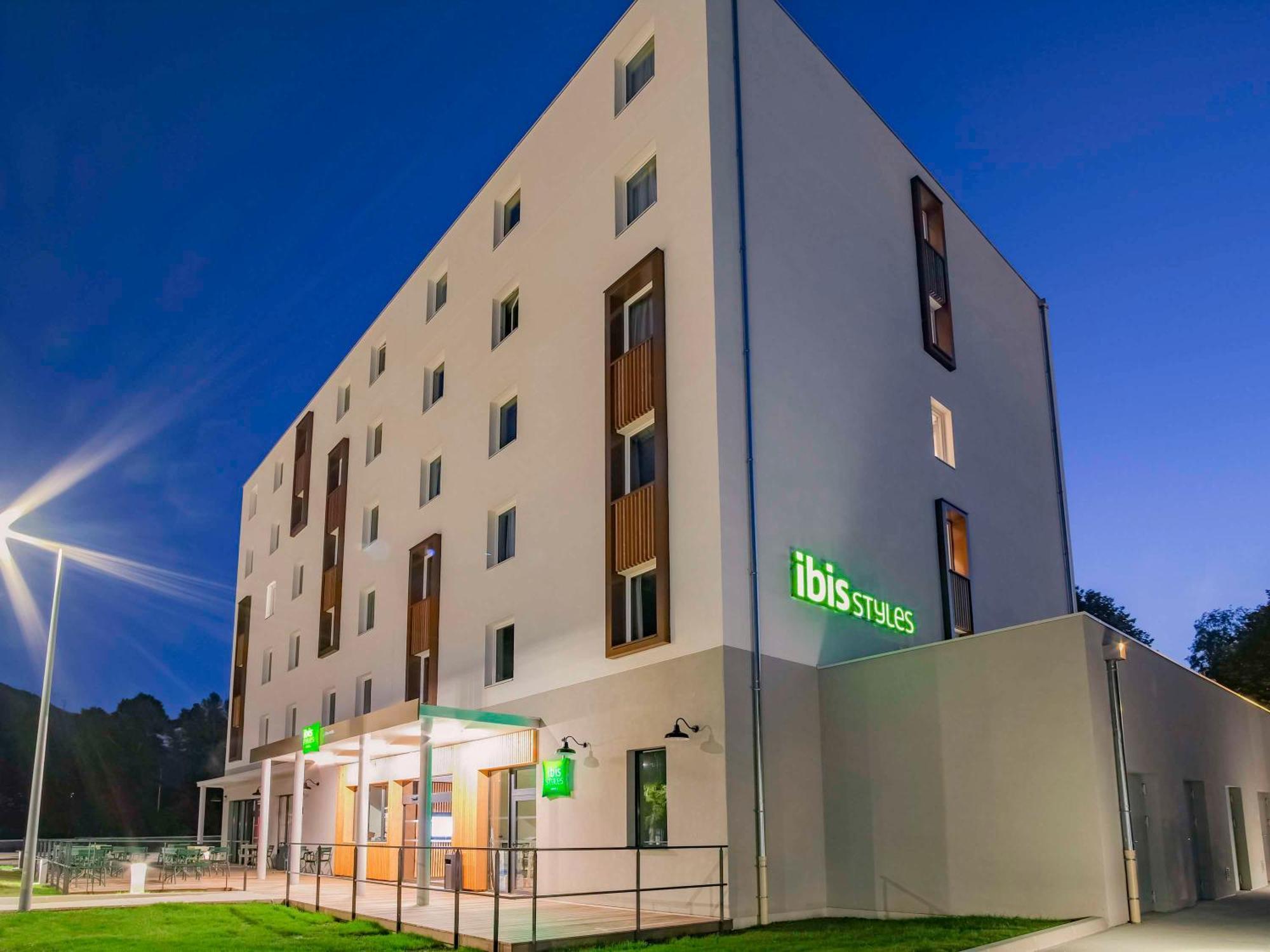 Ibis Styles アルベールヴィル エクステリア 写真