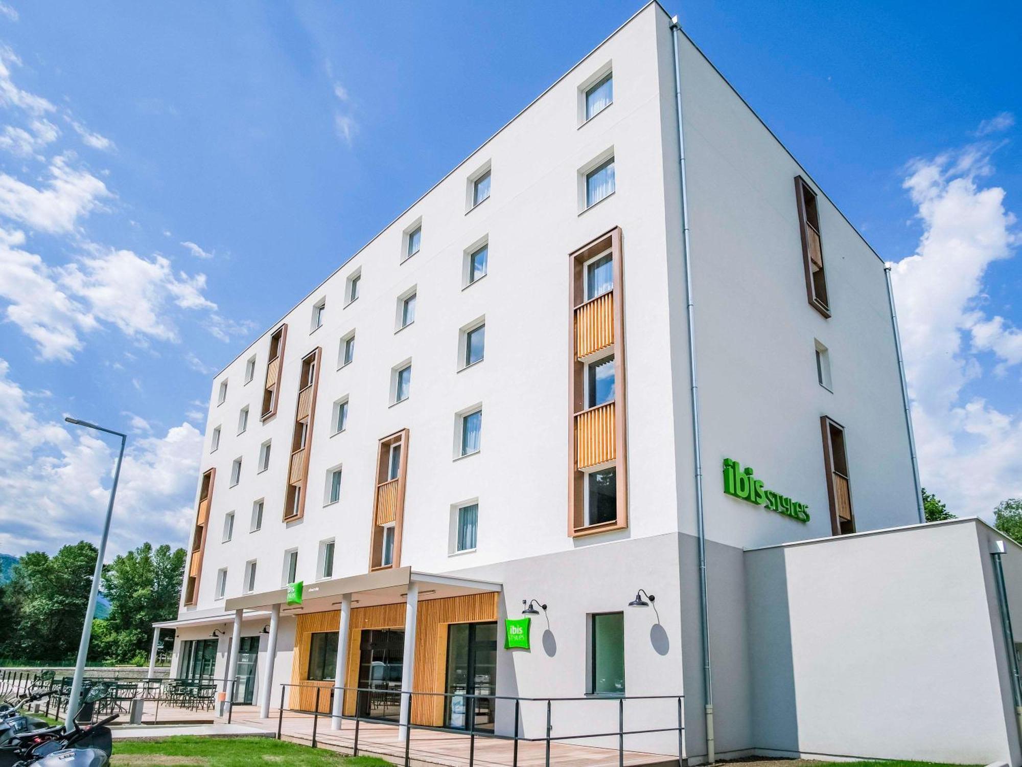 Ibis Styles アルベールヴィル エクステリア 写真